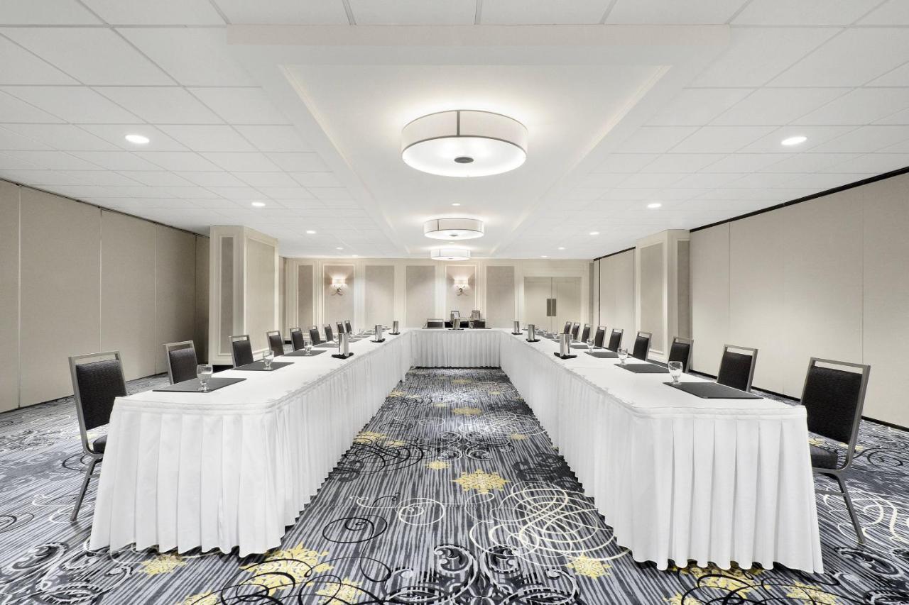 Sheraton Cavalier Saskatoon Hotel מראה חיצוני תמונה