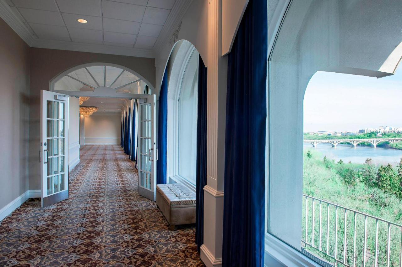 Sheraton Cavalier Saskatoon Hotel מראה חיצוני תמונה