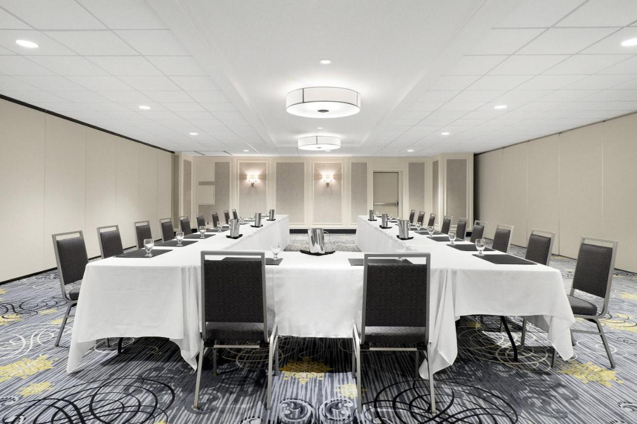 Sheraton Cavalier Saskatoon Hotel מראה חיצוני תמונה