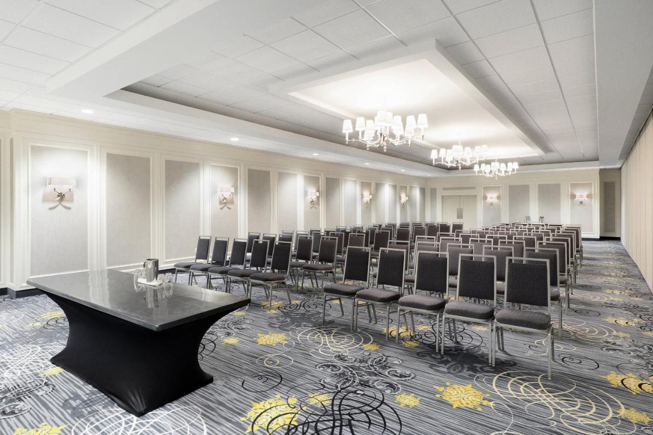 Sheraton Cavalier Saskatoon Hotel מראה חיצוני תמונה