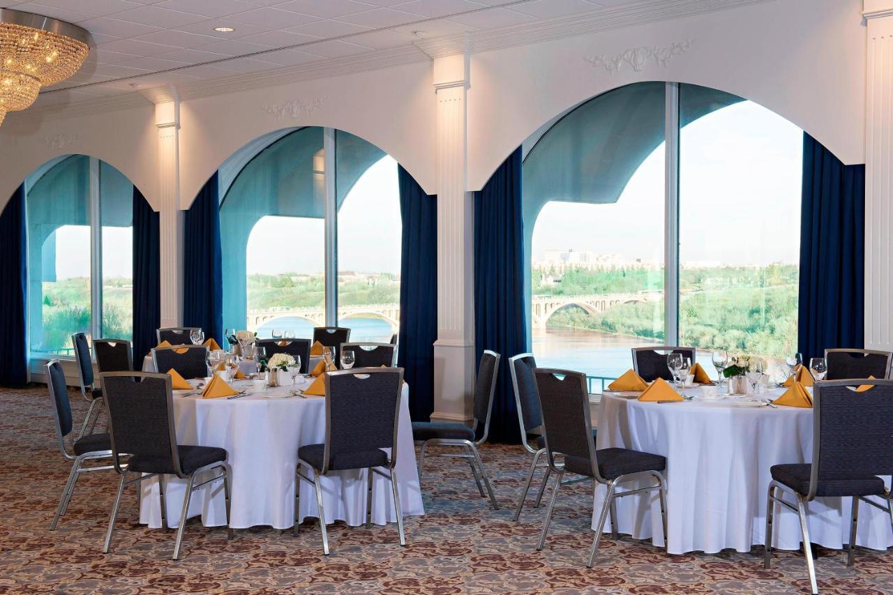 Sheraton Cavalier Saskatoon Hotel מראה חיצוני תמונה