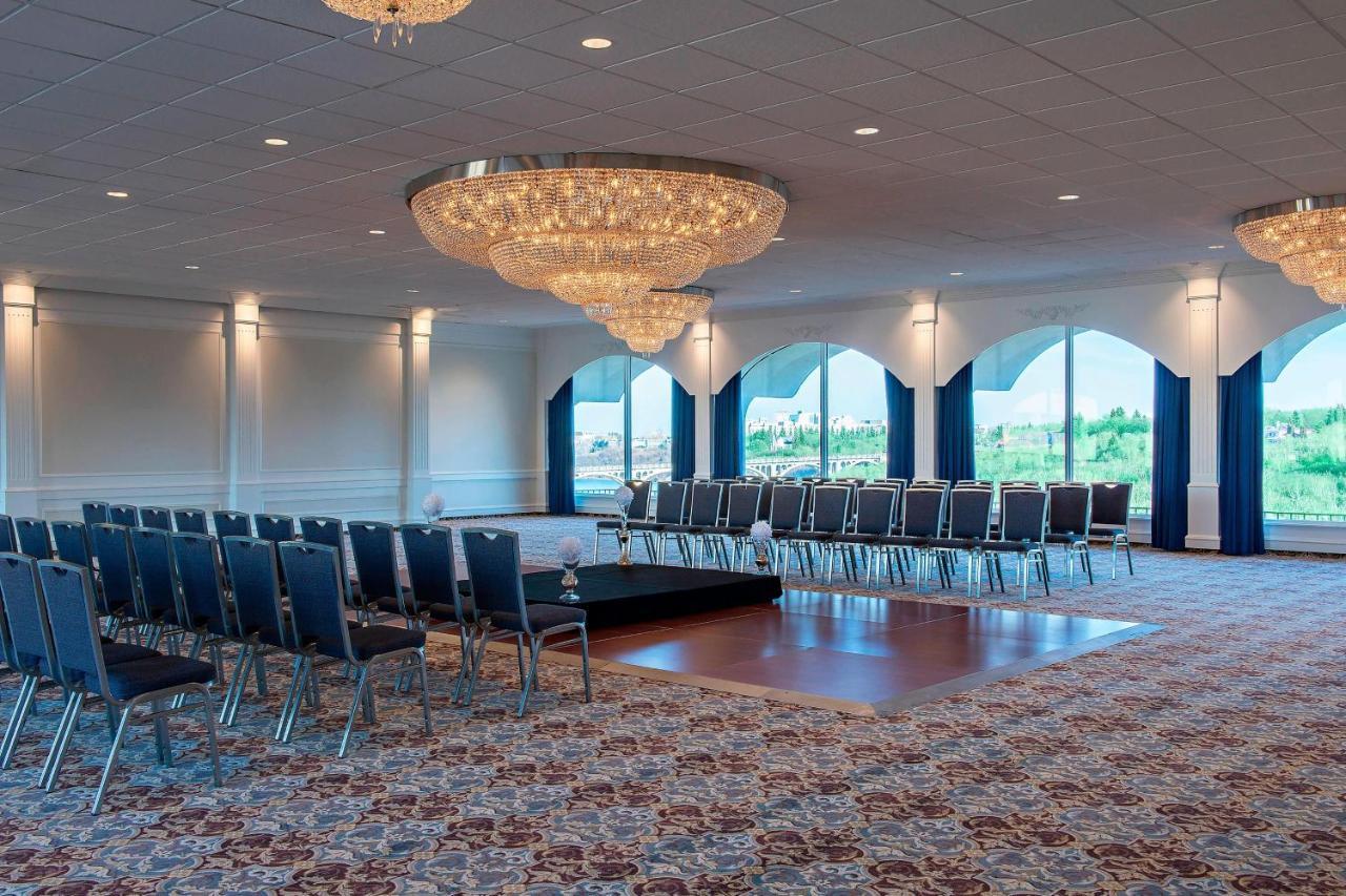 Sheraton Cavalier Saskatoon Hotel מראה חיצוני תמונה