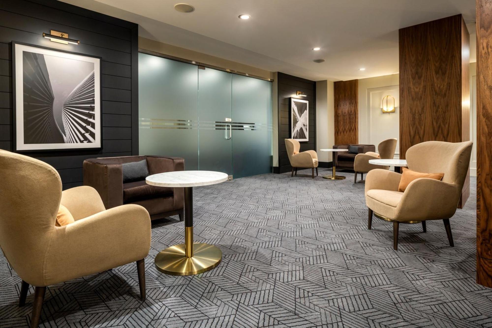 Sheraton Cavalier Saskatoon Hotel מראה חיצוני תמונה
